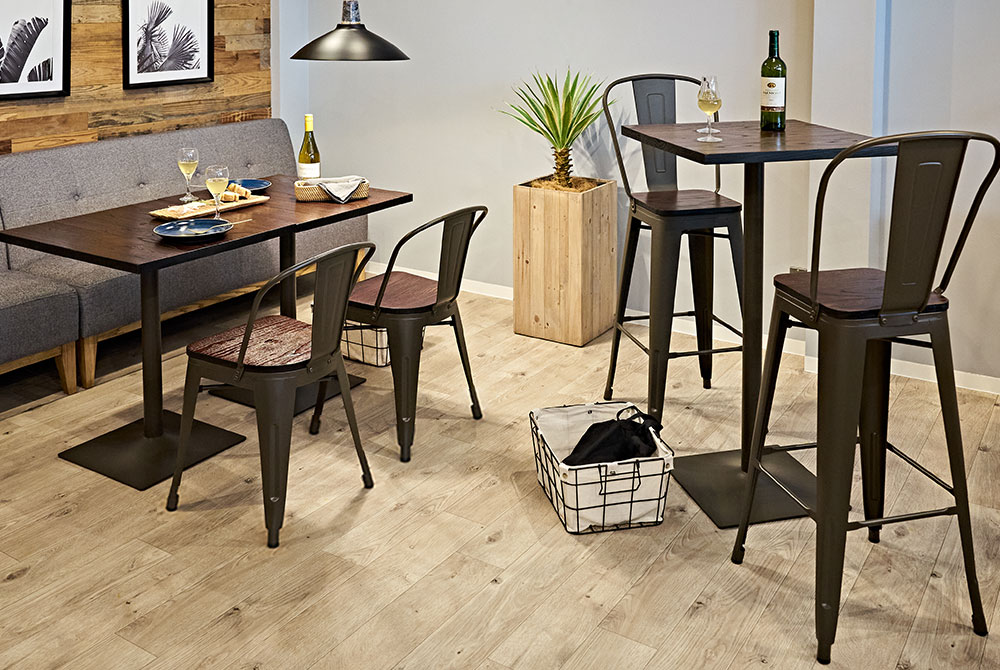 カフェテーブルラウンド