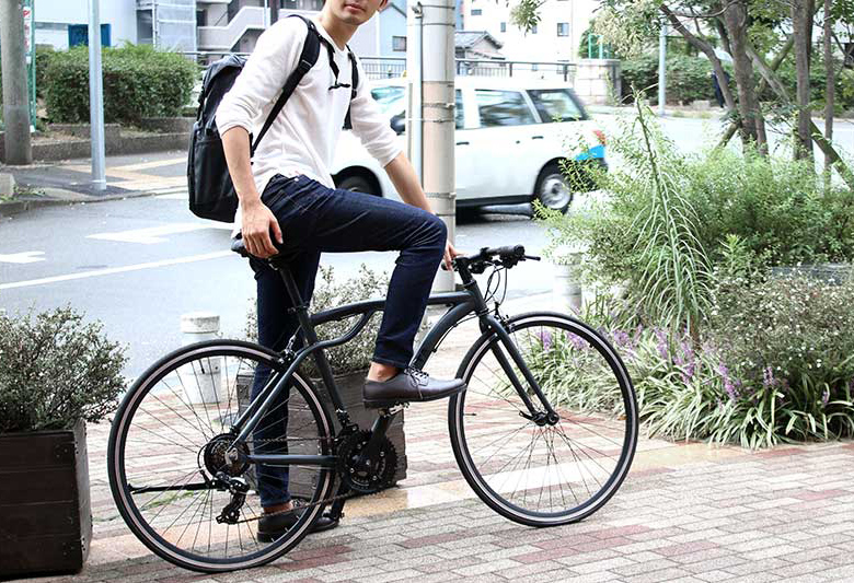 自転車 クロスバイク 街乗り アルミ シンプル グレー 21段変速