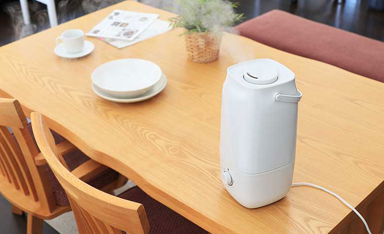 キレイなミストでたっぷり癒す、やさしい加湿器。