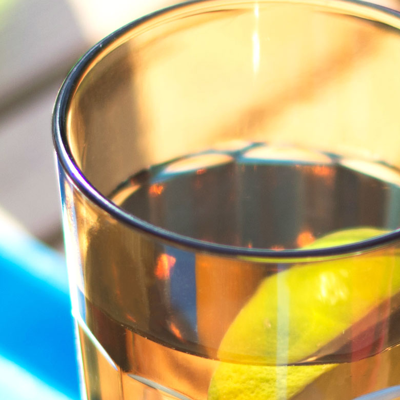 飲み口が広く、飲みやすい。