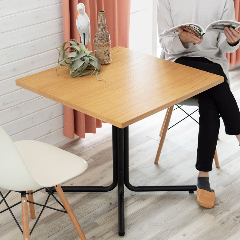 ダイニング以外のお部屋でも活躍