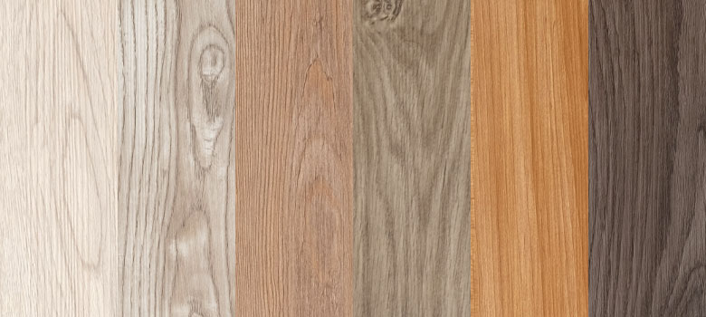 リアルな木目のエンボス加工で、まるで天然木のような仕上がり