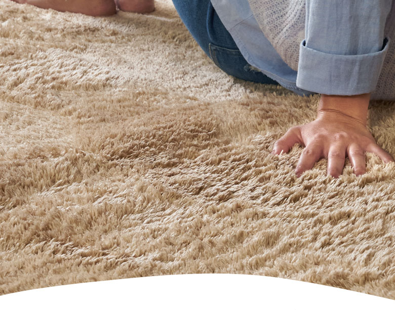 洗えるラグマット。マイクロファイバーフラッフィラグ