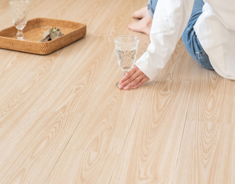 床暖房・ホットカーペット対応の床タイル