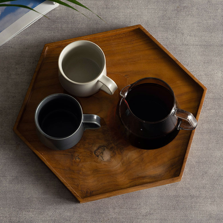 お盆・トレー｜籐ラタンや木製トレイ、来客時のテーブルコーデに