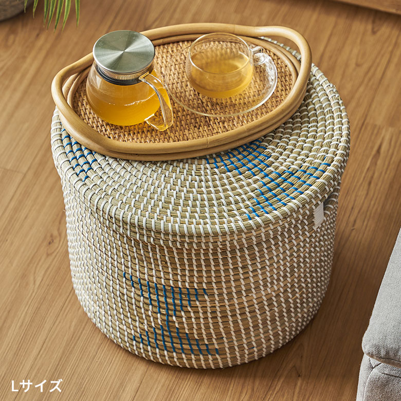 天然素材のカゴ収納