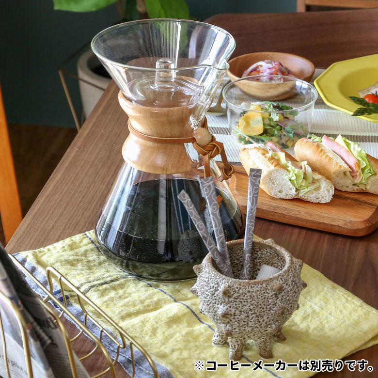 コーヒーメーカーは別売りです