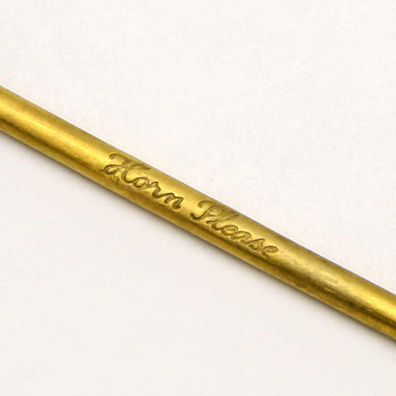 horn please の刻印