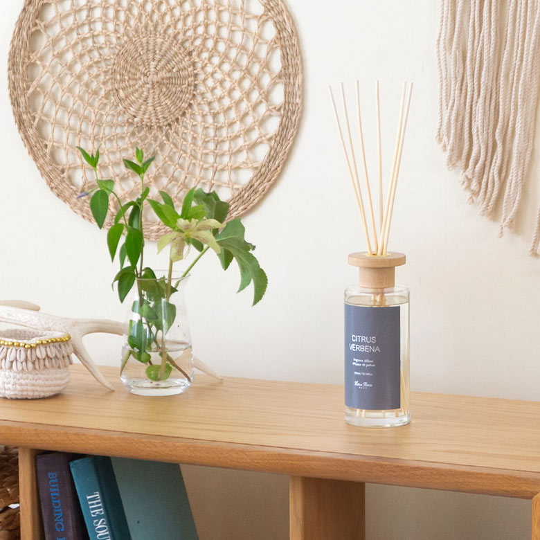 アロマディフューザー