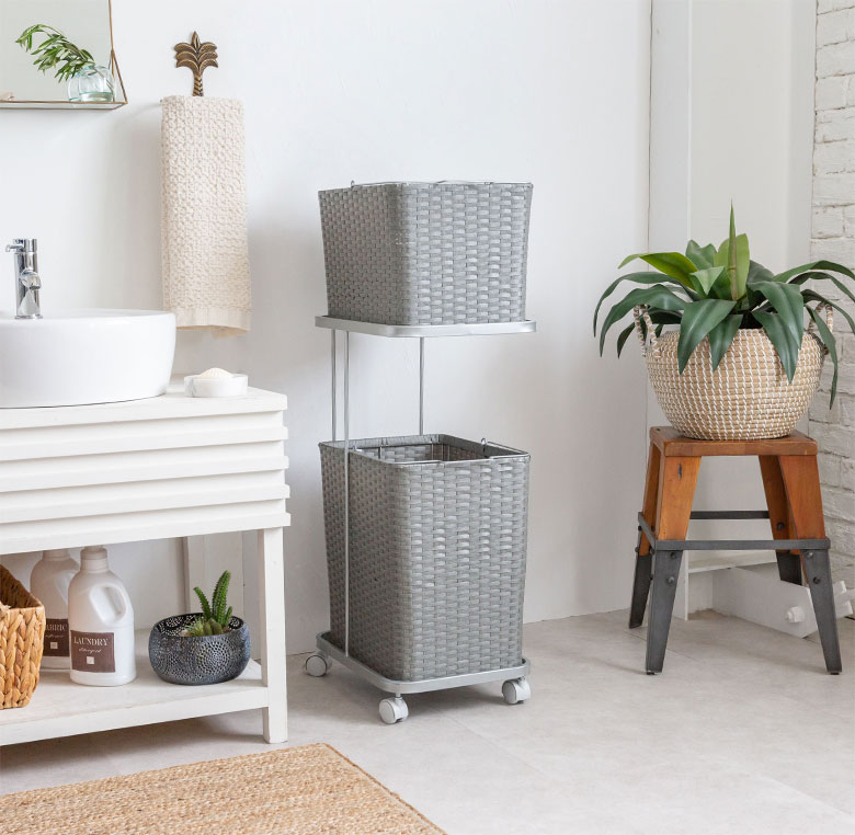 ランドリーラック。バスケット。 かご付。