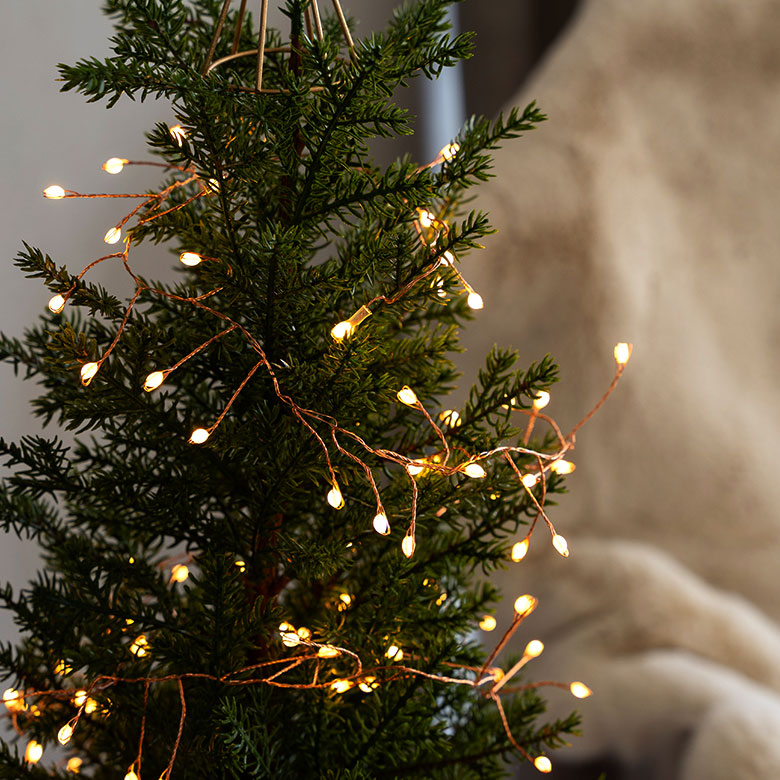ワイヤークリスマスツリー LEDライト付電飾付き イルミネーション 屋外兼用 枝分かれが華やかなLEDワイヤーライト ブランチグロート 全長約250cm