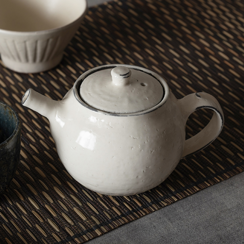 信楽焼 割れ粉引 茶器 茶葉が広がりやすい構造