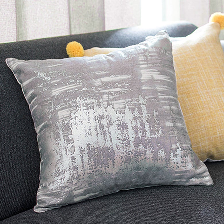 ハンドペイント調 クッションカバー 45×45cm グレー×シルバー ラメ