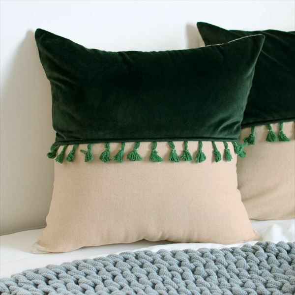 メール便対応】クッションカバー 45×45cm ベルベット タッセル付き