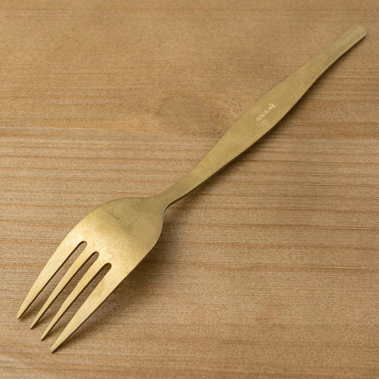 ディナーフォークマットゴールドつや消しVelinoヴェリーノ結婚祝い食洗機対応ギフトフォークカトラリー金ステンレスシリーズキッチンテーブルセッティングテーブルコーディネート西海岸おしゃれ北欧アンティークメール便対応[66658]