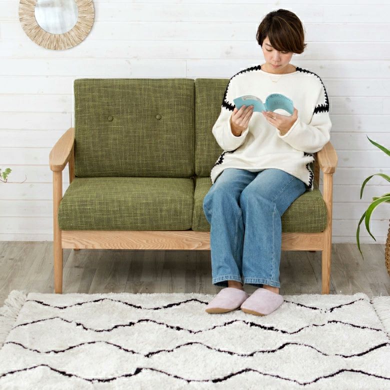ソファ　鳥栖市内送料込 ソファ 二人掛け 肘置き付き 幅127cm 木製 グリーン 緑 ファブリック