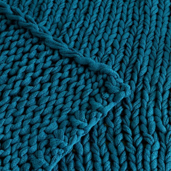 もちふわ触感の手編み超極太ニットブランケット 約100×140cm