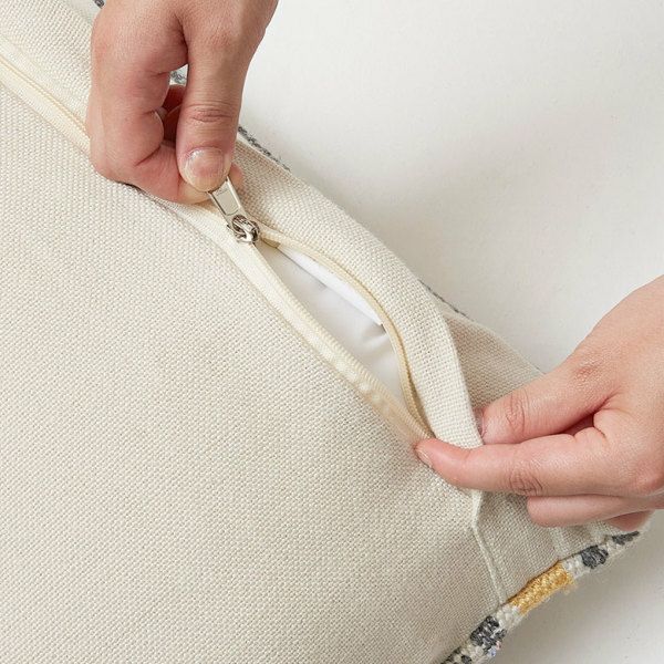 厚みのあるキリム織りが魅力のクッションカバー 約50×30cm [34471