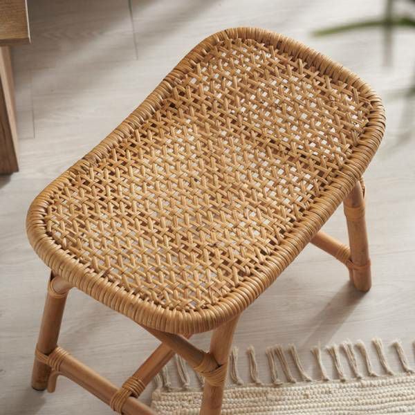 ラタンの軽やかさが心地よいスクエアスツール 約30×48×高さ42cm [14034