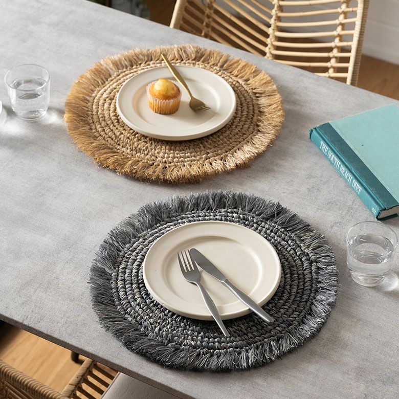 ランチョンマットラフィアラウンド円形丸プレースマット約W38cmD38cmH1cmランチマットプレイスマットディスプレイマットマットナチュラルグレーフリンジリゾートインテリアキッチン雑貨おしゃれ北欧リゾート雑貨インテリア南国西海岸[14092]